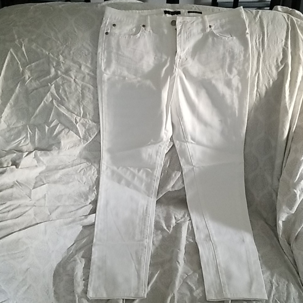 Forever skinny js white jeans
